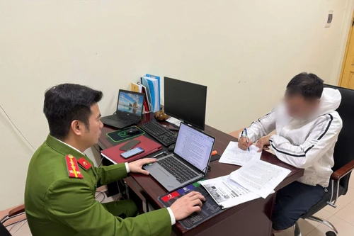 Xử phạt một trường hợp đăng tin kích động bạo lực trong hội nhóm Facebook