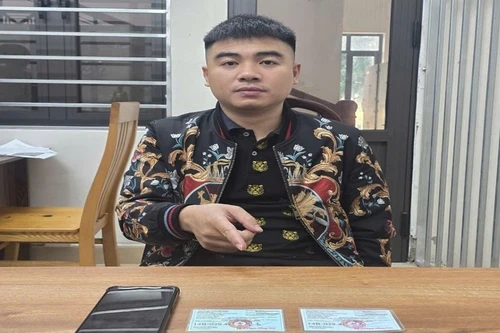 Khởi tố đối tượng sử dụng giấy tờ xe ô tô giả để lừa đảo