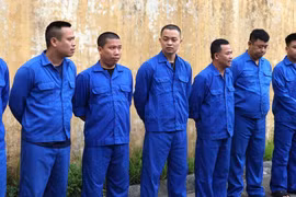 Đường dây tổ chức cá độ bóng đá giao dịch 1.200 tỷ đồng bị triệt phá như thế nào?