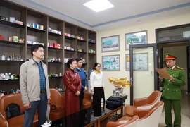 Bóc gỡ đường dây sản xuất, buôn bán thực phẩm chức năng giả cực lớn