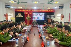 Phối hợp học tập, trao đổi kinh nghiệm nhằm phục vụ nhân dân tốt nhất