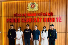 Những hình ảnh mới nhất liên quan vụ 'ông trùm vàng' Bảo Tín Minh Châu bị khởi tố