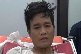 Vừa sát hại vợ, gã đàn ông liền bị rắn độc cắn