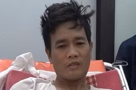 Vừa sát hại vợ, gã đàn ông liền bị rắn độc cắn