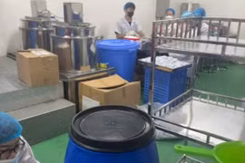 Bóc gỡ vụ sản xuất hàng giả núp bóng doanh nghiệp với thủ đoạn tinh vi