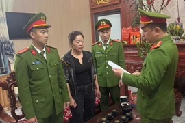 Tạm giữ đối tượng thu tiền trông giữ xe về hành vi cưỡng đoạt tài sản