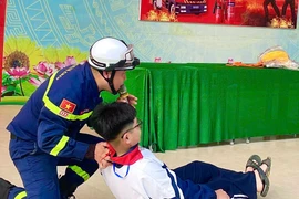 Hơn 650 cán bộ, giáo viên, học sinh tham gia trải nghiệm, thực hành kỹ năng phòng cháy, chữa cháy