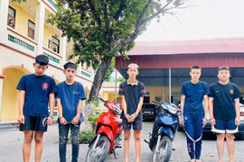 Bắt nhóm đối tượng mang hung khí chống người thi hành công vụ