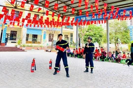 Giáo dục cho trẻ mầm non về kỹ năng cơ bản khi có cháy