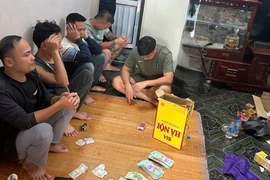 Triệt phá sới bạc, bắt giữ 9 đối tượng