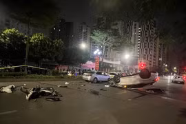 Tạm giữ hình sự tài xế gây tai nạn liên hoàn trên phố Trung Kính