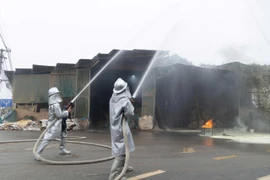 Nâng cao khả năng ứng phó cháy, nổ tại khu dân cư Cầu Bầu