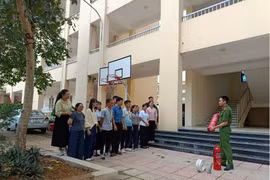 Hướng dẫn, giám sát công tác an toàn PCCC&CNCH tại các điểm thi