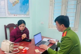 Màn kịch 'tráo vàng' của người phụ nữ bị lộ tẩy