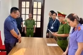 Bắt cán bộ địa chính xã lừa đảo chiếm đoạt tài sản