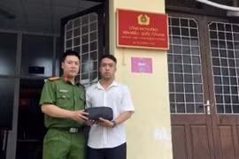 Trao trả tài sản để quên trên tàu cho hành khách