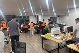 Đột kích nhiều 'hang ổ' của tội phạm người nước ngoài hoạt động lừa đảo