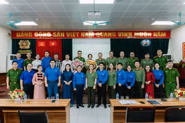 Đoàn thanh niên Bệnh viện Da liễu Hà Nội và Công an phường Văn Miếu Quốc Tử Giám ký kết chương trình phối hợp