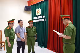 Khởi tố bị can nhóm đối tượng núp bóng doanh nghiệp phạm tội