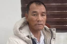 Bắt ngay đối tượng trộm cắp của du khách ở chùa Khai Nguyên (Hà Nội) 