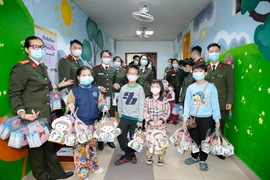 Sự bình an của con trẻ là động lực để mỗi cán bộ, chiến sỹ thêm quyết tâm hoàn thành xuất sắc nhiệm vụ