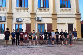 Làm rõ nhóm 22 đối tượng mang hung khí đi hỗn chiến