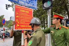 Triển khai loạt biển cảnh báo, nâng ý thức người dân giữ trật tự giao thông, đô thị