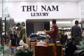 Phát hiện cơ sở kinh doanh gần 1.800 sản phẩm thời trang giả mạo nhãn hiệu nổi tiếng