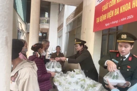 Lan tỏa tinh thần “Vì nhân dân phục vụ” qua những suất cơm nghĩa tình