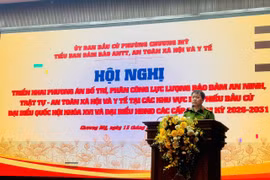 Thượng tá Nguyễn Thành Trung, Trưởng Công an phường Chương Mỹ phát biểu tại hội nghị