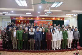 Khẳng định sự gắn kết chặt chẽ và tiếp nối truyền thống vẻ vang giữa các thế hệ Công an phường Yên Nghĩa