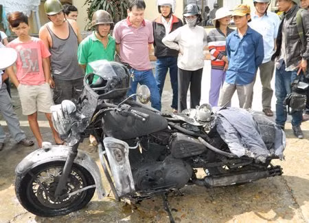 Siêu mô-tô Harley Davidson bị cháy
