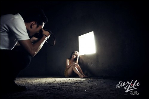 Hoàng Thuỳ Linh biến thành "quả bom sexy" ảnh 12