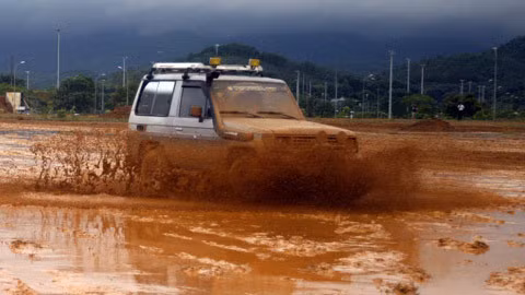 Đường vào địa điểm thi đấu