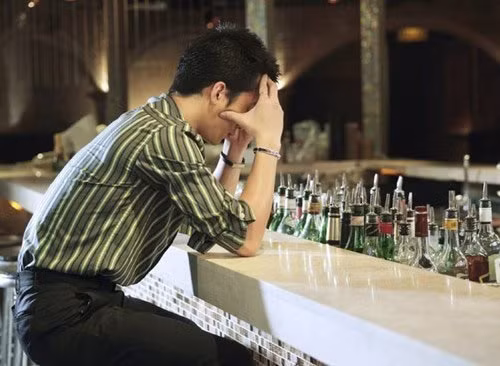 Quá khứ đau thương của chàng trai bị đồng tính ảnh 1