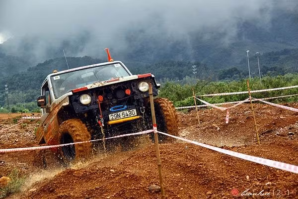 Nóng bỏng cuộc đua xe offroad ảnh 10