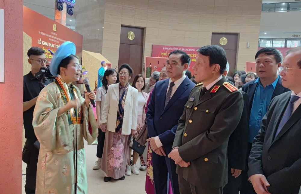 Triển lãm tái hiện cuộc đời và sự nghiệp đồng chí Trần Quốc Hoàn - Bộ trưởng Bộ Công an đầu tiên