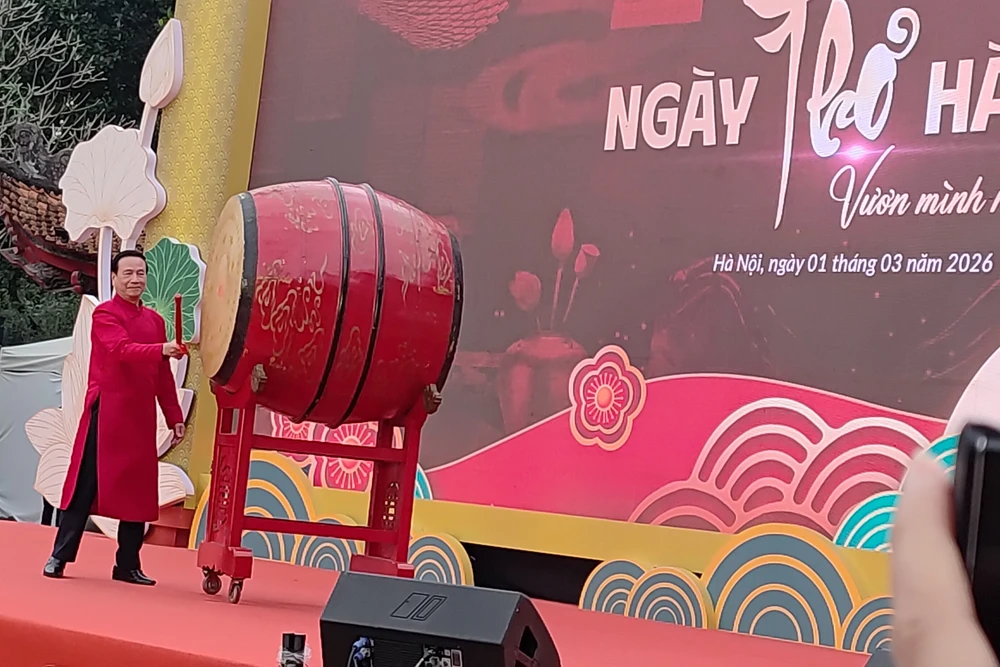 Khai mạc Ngày Thơ Hà Nội 2026: "Vươn mình ra biển lớn"