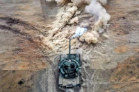 Xe tăng T-80BVM chịu được đòn tấn công từ 43 máy bay không người lái