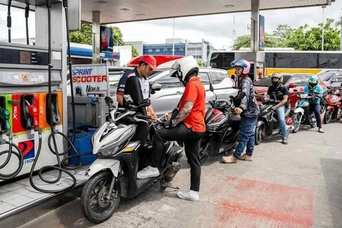 Nỗ lực tiết kiệm và chuyển đổi năng lượng để ứng phó “cú sốc” năng lượng 