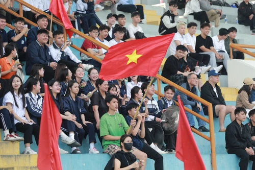 Cúp vô địch về Xuân Mai hay ở lại Tây Hồ?