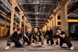 Không còn rap “đời” quen thuộc, Đinh Tiến Đạt mang đến bản R&B nhẹ nhưng “dính” 