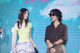  Izara Thiên Nga đánh dấu bước chuyển mình ở tuổi 16 với EP “Izara”