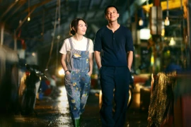 Ánh mắt “si tình” của Mỹ Tâm gây sốt ngày Valentine