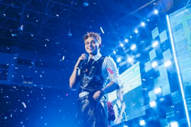 Jun Phạm "lột xác" táo bạo với hình tượng quyến rũ trong MV "Truth or dare"