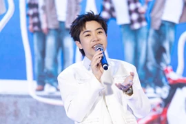 Mason Nguyễn mở ra hành trình âm nhạc mới sau Anh trai "Say hi"