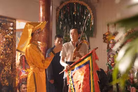 NSƯT Hoài Linh và NSƯT Hạnh Thúy trở lại trong phim điện ảnh "Người được chọn"