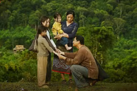 Phim "Tận hiến": Ngày càng thu hút nhờ loạt cảnh đấu trí, dùng ám hiệu đặc trưng tình báo
