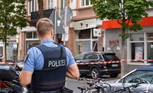 Hàng loạt vụ nổ bí ẩn làm rung chuyển thành phố Frankfurt ở Đức