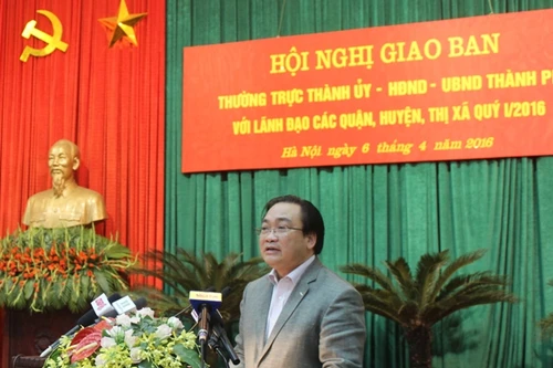 Bí thư Thành ủy Hà Nội Hoàng Trung Hải: Mỗi cán bộ phải thấy xấu hổ khi để khu phố bẩn